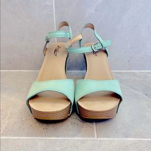 Lucky Brand Wedge Sandals